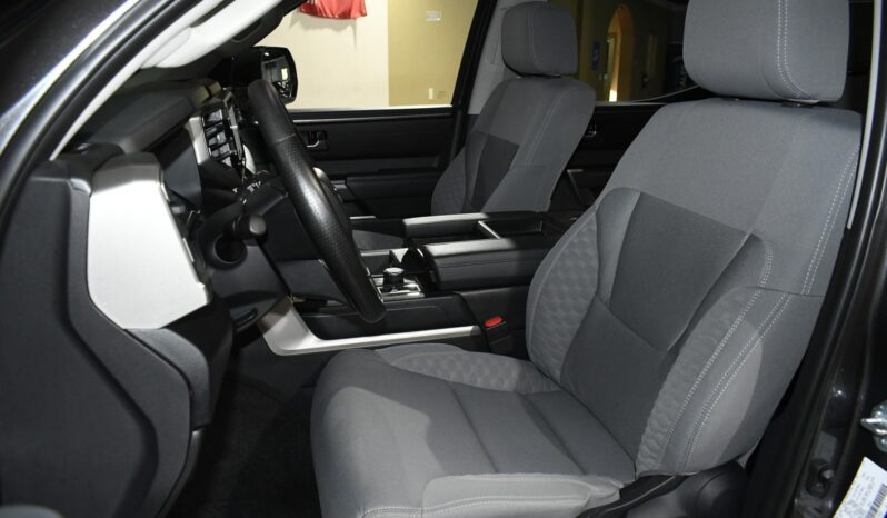 
								2024 Toyota Tundra SR5 full									