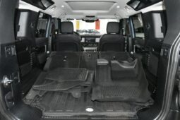 
										2023 Land Rover Defender 110 X-Dynamic SE full									