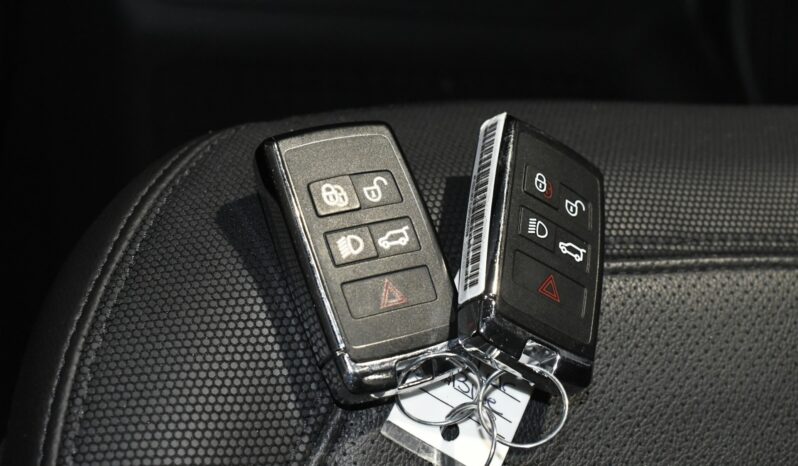 
								2023 Land Rover Defender 110 X-Dynamic SE full									