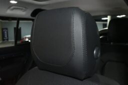 
										2023 Land Rover Defender 110 X-Dynamic SE full									