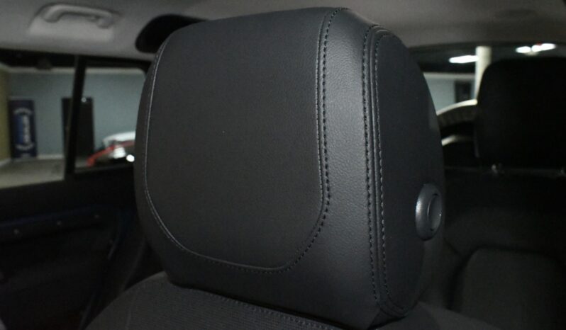 
								2023 Land Rover Defender 110 X-Dynamic SE full									