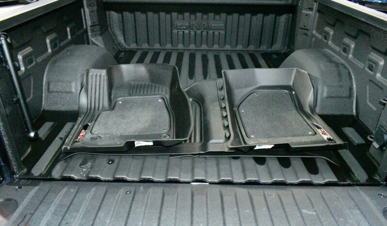 
								2025 GMC Sierra 1500 AT4 full									