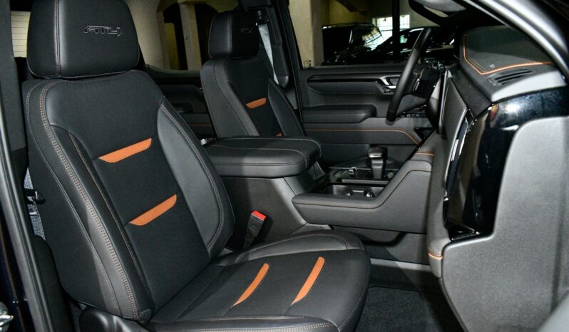 
								2025 GMC Sierra 1500 AT4 full									