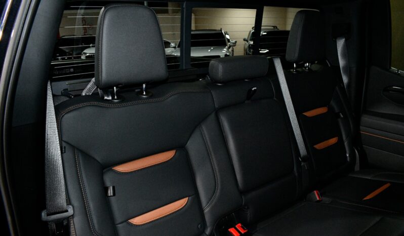 
								2025 GMC Sierra 1500 AT4 full									