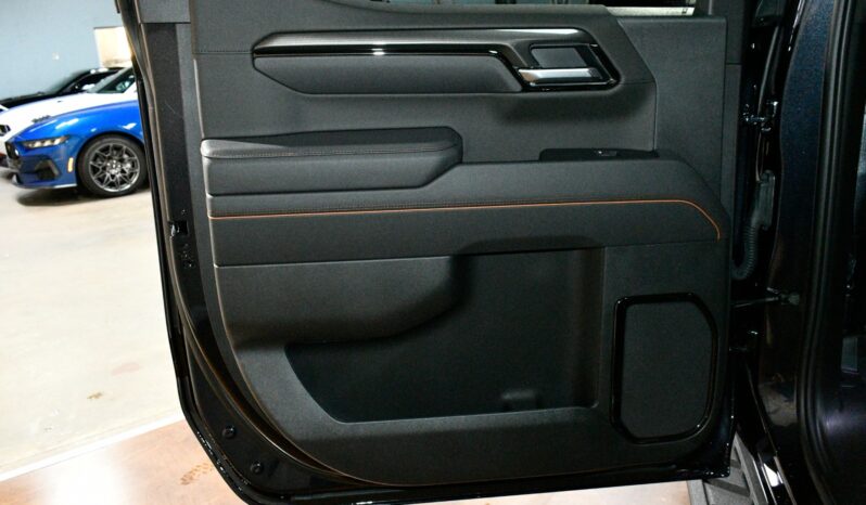 
								2025 GMC Sierra 1500 AT4 full									