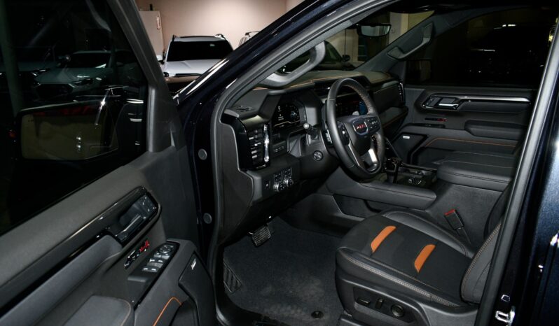 
								2025 GMC Sierra 1500 AT4 full									