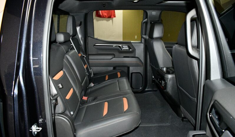 
								2025 GMC Sierra 1500 AT4 full									